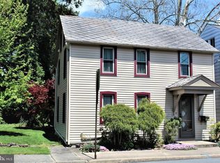 143 N Charlotte St, Manheim, PA 17545