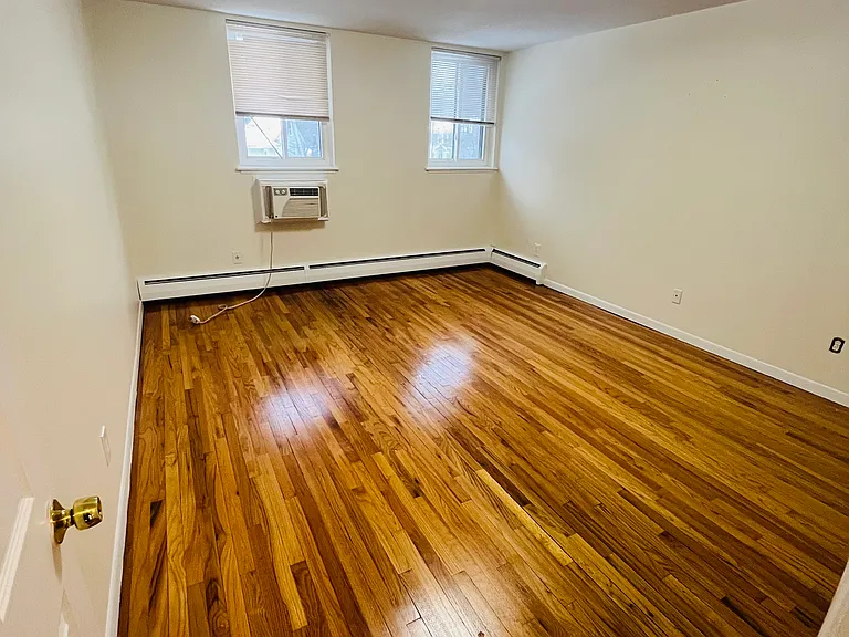 488 Fountain St #2 — Photo 6