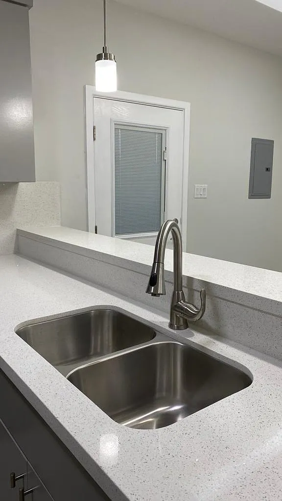 3 bed, 1126 sqft, $1,250 — Photo 3