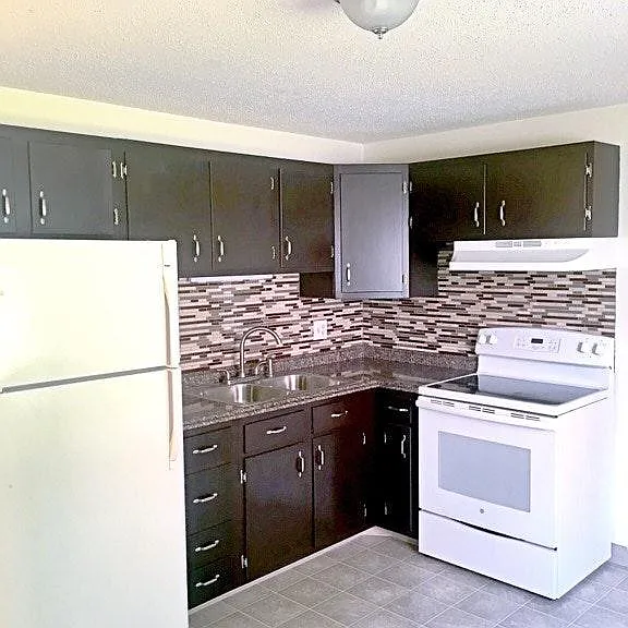 273 Queen St #15A — Photo 6