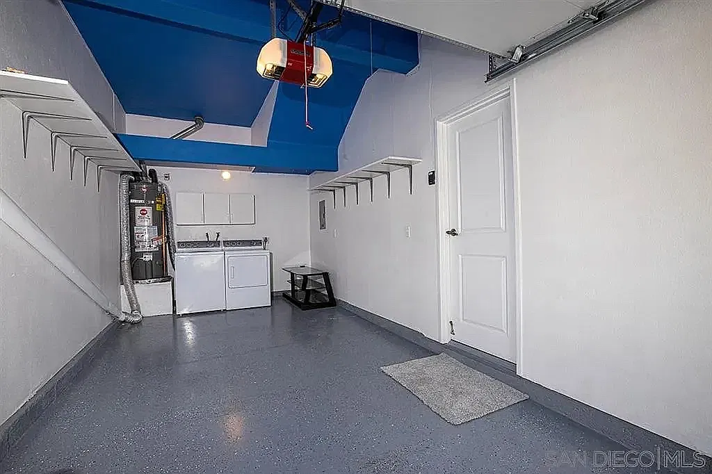 2 bed, 1090 sqft, $3,700 — Photo 4