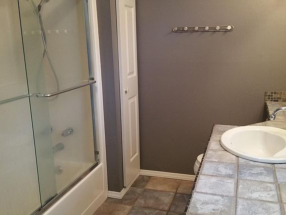 Spacious bathroom