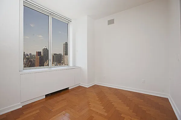 Rented by William J Farmer Inc | media 10