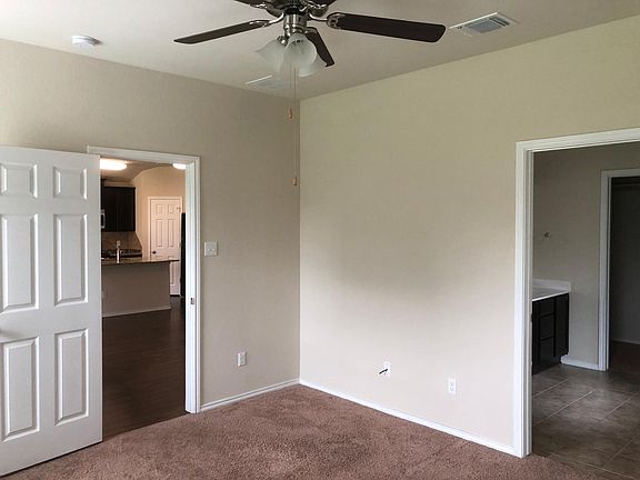 4th image of 2725 Gilchrist Dr
