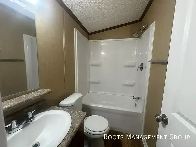 310 Hester Ave #107 — Photo 9