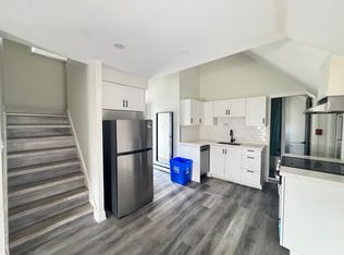 238 George St #4, Hamilton, ON L8P 1G1