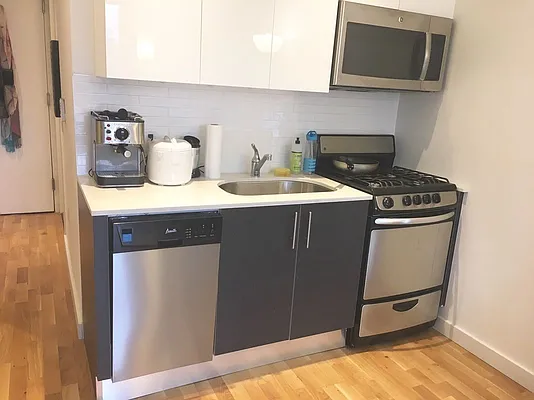 Rented by (Legacy) NY 101, Inc. | media 5