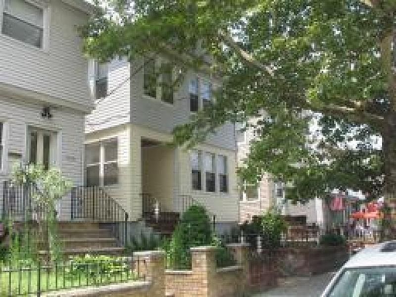 2nd image of 1030 North Ave