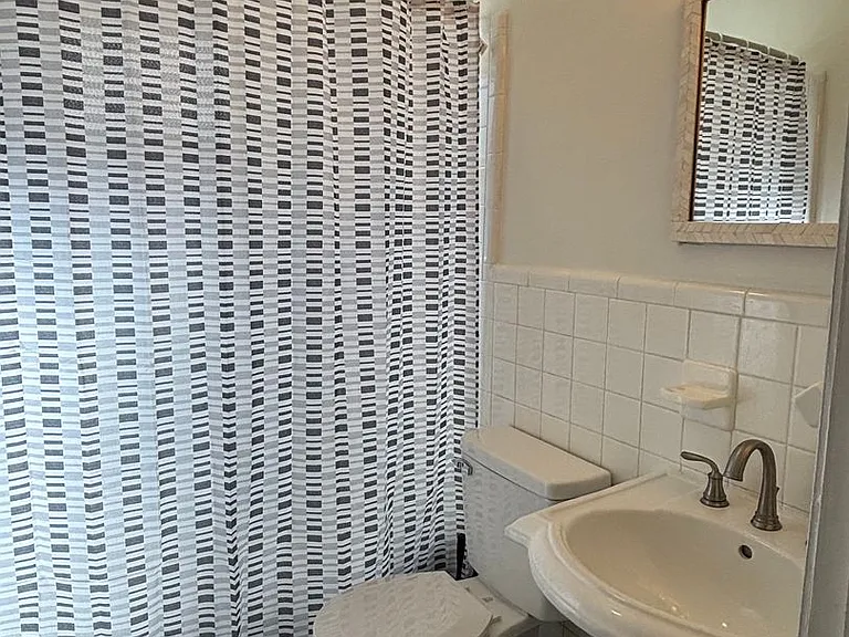 1011 W Wendover Ave — Photo 11