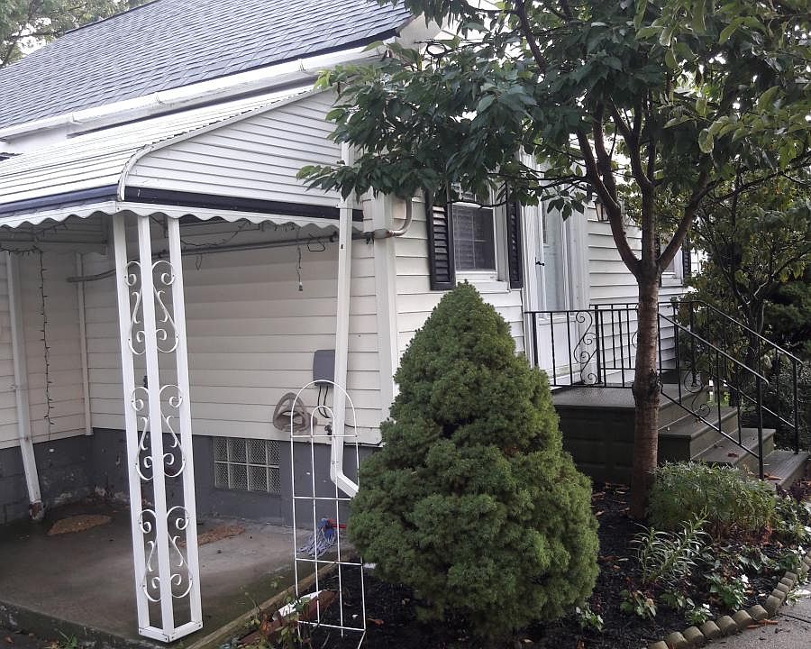 1st image of 3915 Buechner Ave