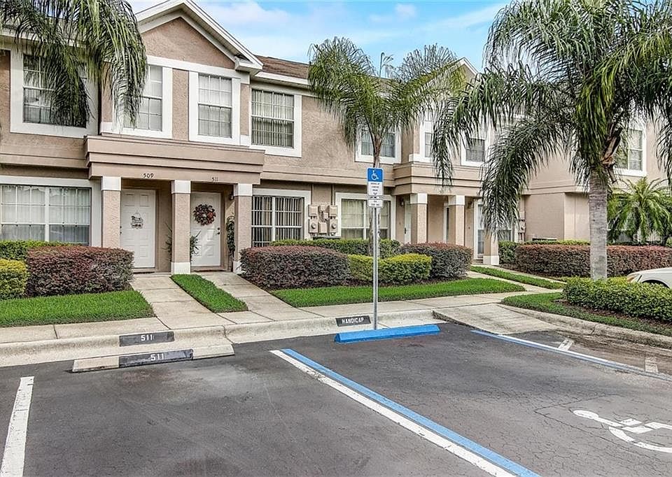 1st image of 511 Kensington Lake Cir