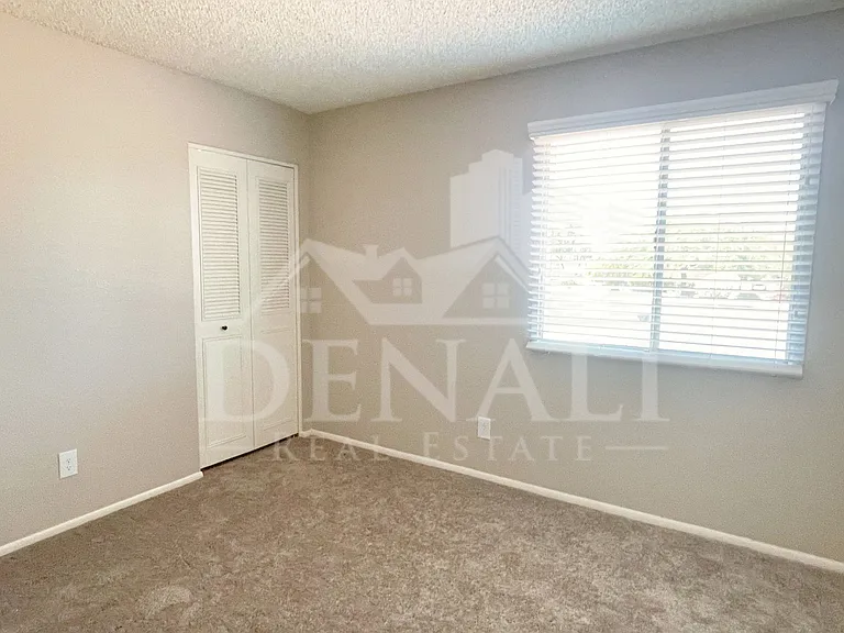 2243 W McRae Way — Photo 17