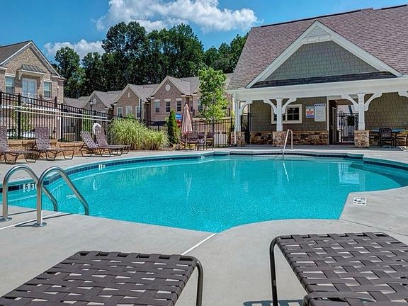 2nd image of 2782 Avington Ln #2