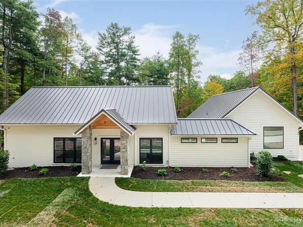 3149 Laurel Park Hwy, Laurel Park, NC 28739