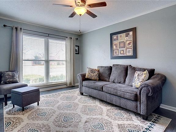 2nd image of 5324 Roberta Dr