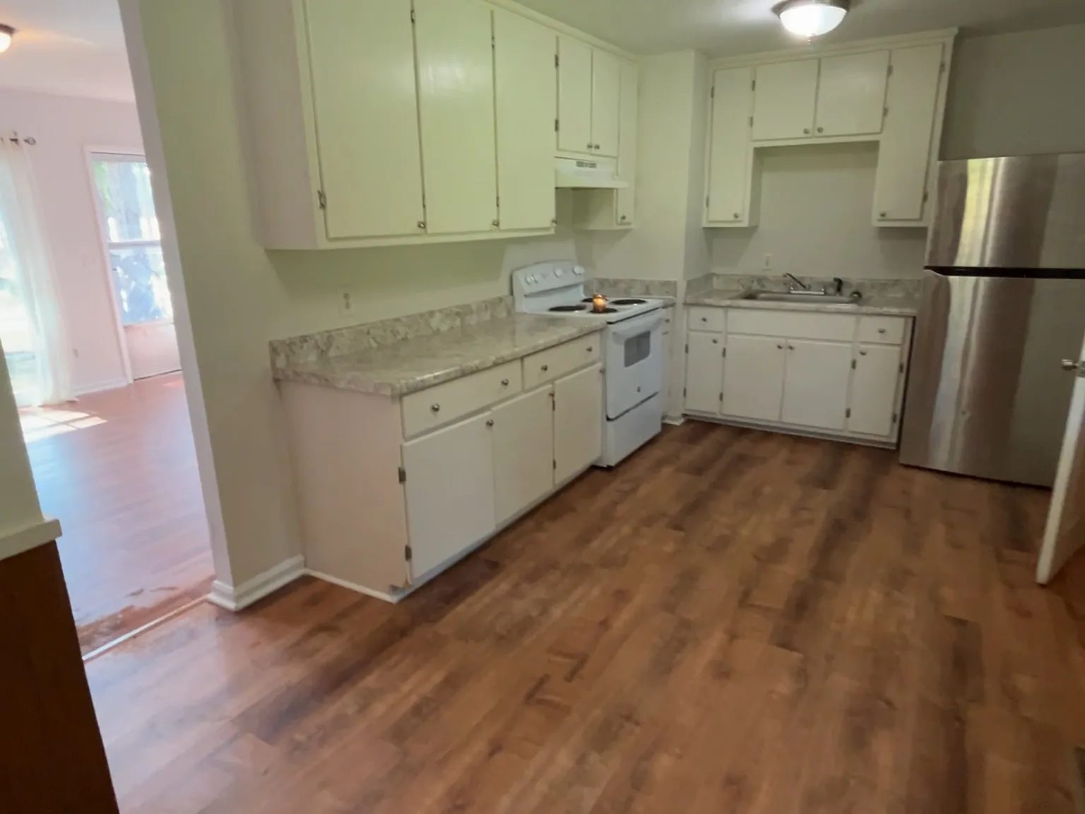 2924 Cowpoke Ln — Photo 2