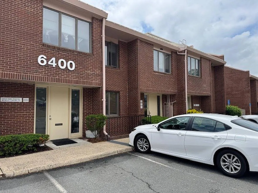 4 bed, 850 sqft, $3,500 — Photo 4
