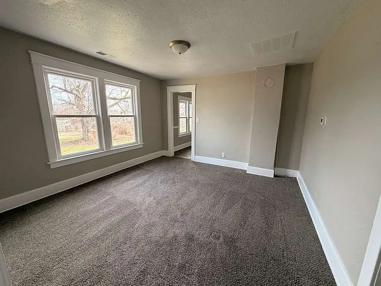 1063 Norwood Ave #2 — Photo 15
