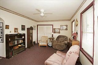 4th image of 56 Glenwood Ave