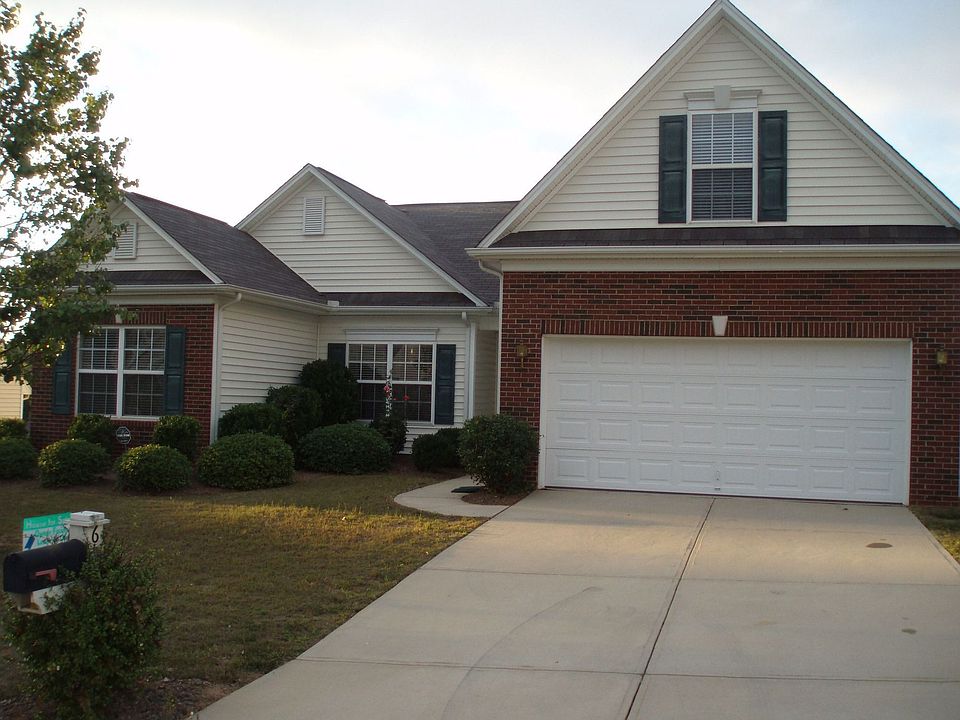 Front Exterior/Garage