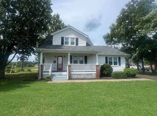 349 White Oak Rd, Fredericksburg, VA 22405