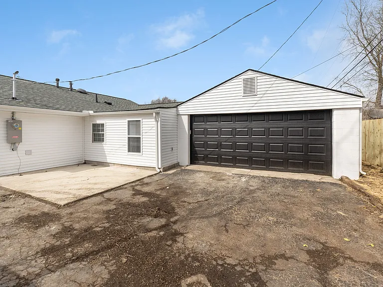 3558 Gerbert Rd — Photo 3