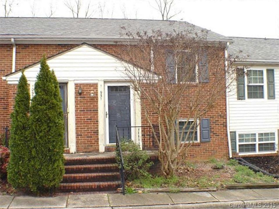 1st image of 10931 Hunter Trail Ln #10931