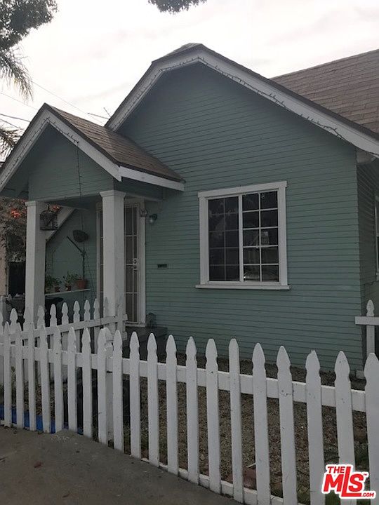 1st image of 1341 N Fries Ave