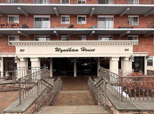 200 Atlantic Avenue #417, Lynbrook, NY 11563