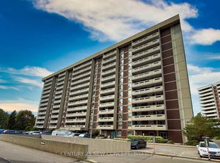 60 Inverlochy Blvd #606, Markham, ON L3T4T7