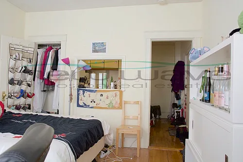 55 Queensberry St #6 Photo 1