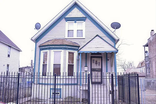 4835 W Congress Pkwy Photo 1