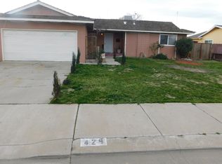 429 N Santa Venetia St, Los Banos, CA 93635