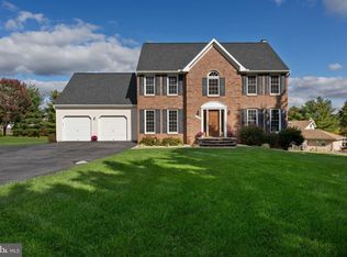 1141 Village Gate Dr, Mount Airy, MD 21771