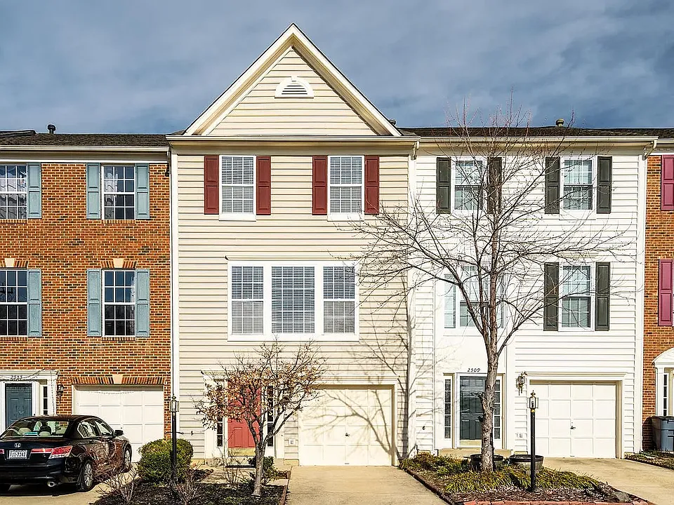 2507 James Maury Dr