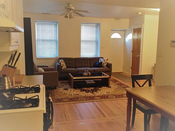 5th image of 2707 N Richmond St #1