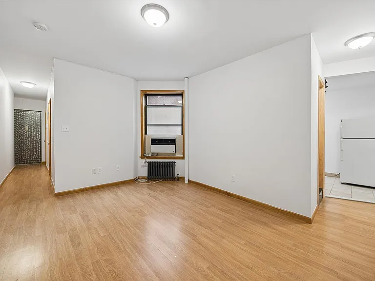 57 Kenmare St #6 — Photo 3