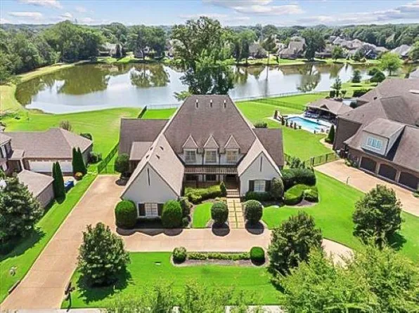40 Ballard Cv, Piperton, TN 38017