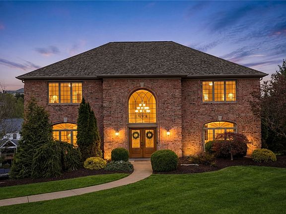 2nd image of 315 Fox Run Dr