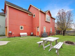 109 Delaney St, Houston, TX 77009