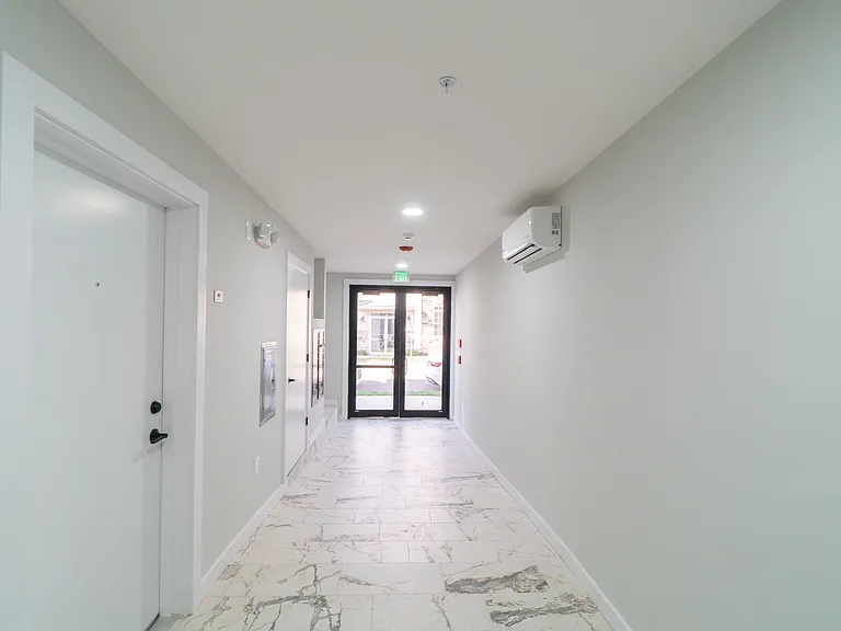52 Wheeler Ave — Photo 22