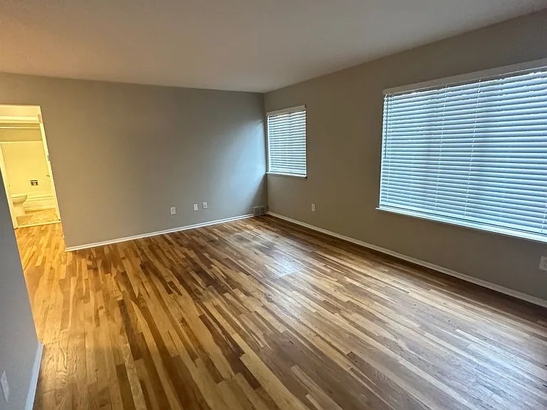 550 Rosewood St — Photo 19