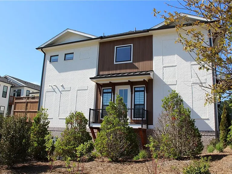 124 Downing Dr — Photo 35