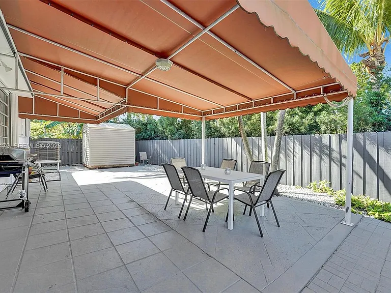 9072 Froude Ave — Photo 38