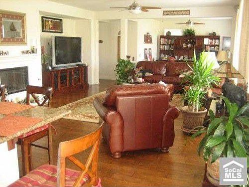 3rd image of 3724 Mountain Gate Dr
