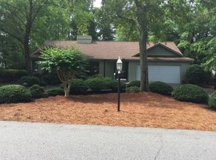 2 Wilshire Ln, Pinehurst, NC 28374