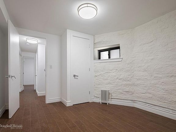 5th image of 162 E 82nd St APT 1C