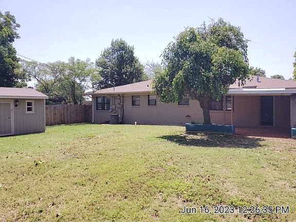 3rd image of 3303 NW Atlanta Ave