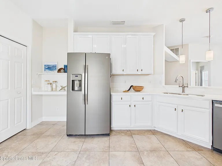 6106 Indigo Crossing Dr — Photo 15