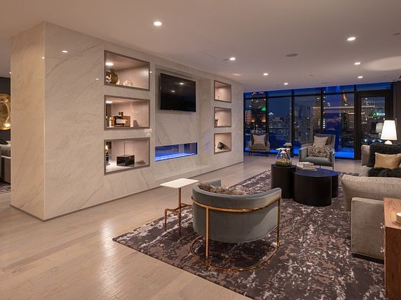 3rd image of 1400 W Peachtree St NW #1002